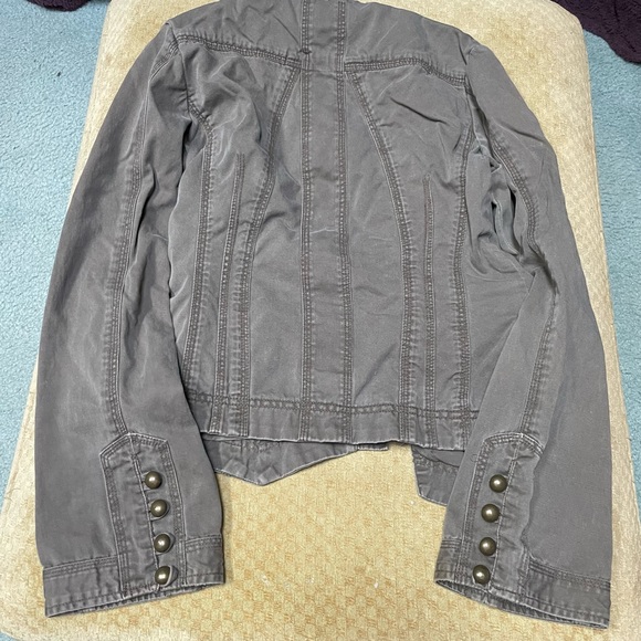 Women’s Jacket - Picture 2 of 3